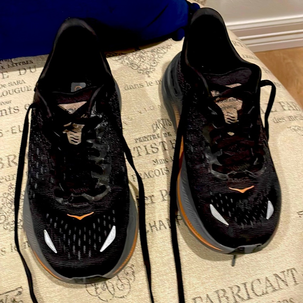 Women’s Hoka OneOne Kawana shoes